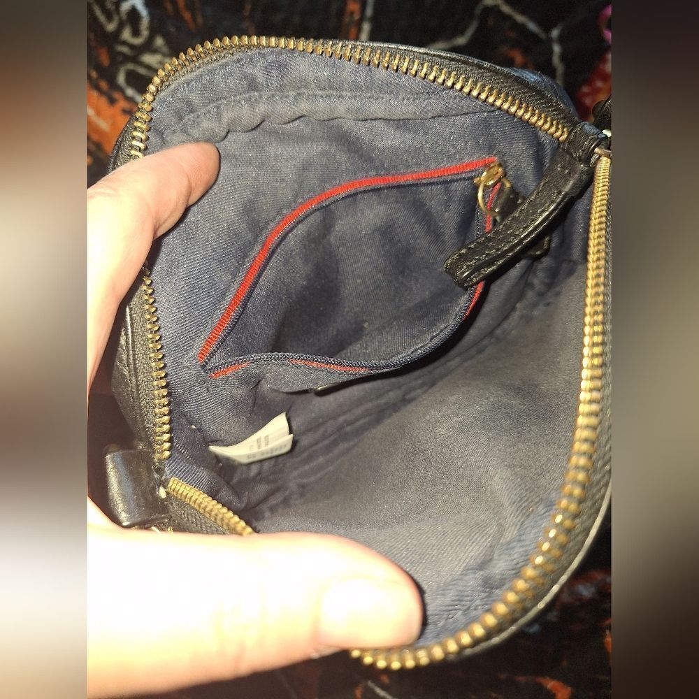 Tommy Hilfiger leather‎ mini crossbody purse - Picture 11 of 11